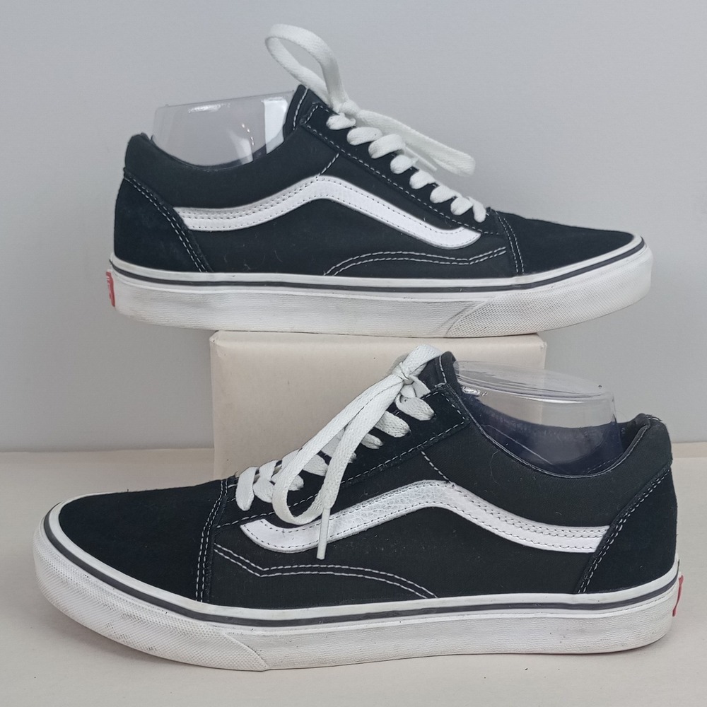 Vans Womens 10 Black White Canvas Velvet Toes Skater Classic Old Skool Sneakers